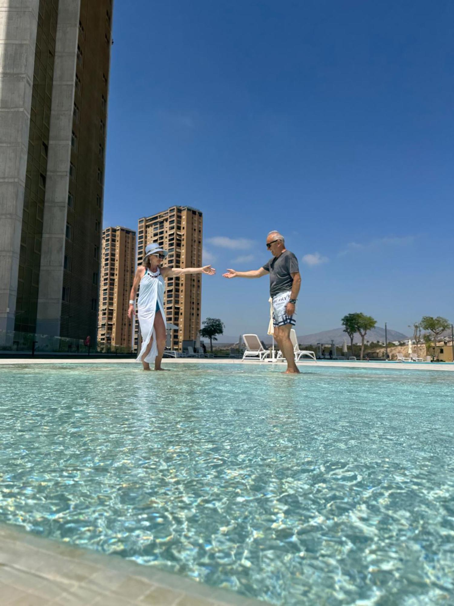 Intempo Sky Apartment 26 Floor Seaview 貝尼多姆 外观 照片