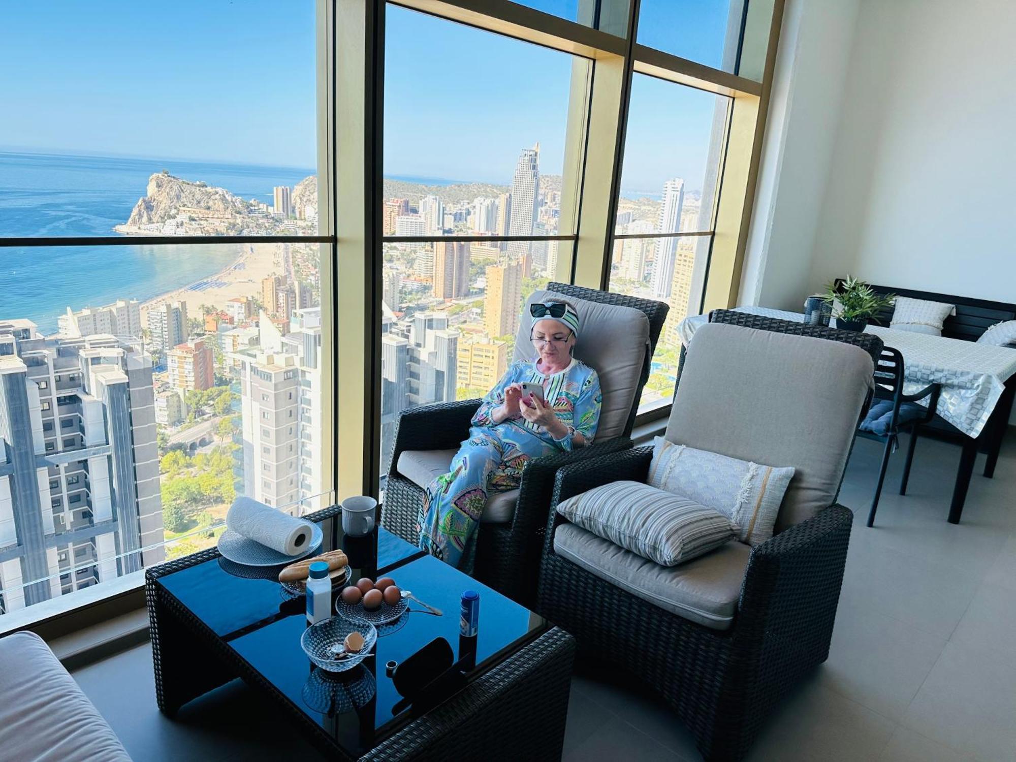 Intempo Sky Apartment 26 Floor Seaview 貝尼多姆 外观 照片
